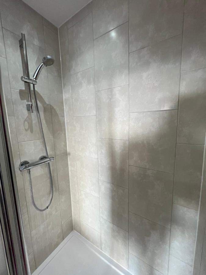 Cityscape Serenity: 10Th Floor Oasis Near City Airport, Excel & 02 Apartment Лондон Екстериор снимка